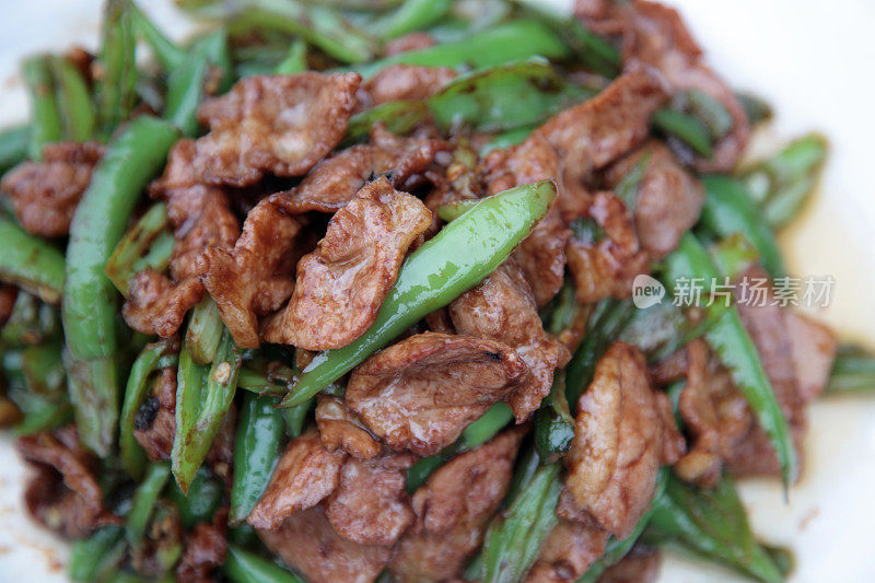 Chili Pepper Fried Pork (尖椒盐煎肉)